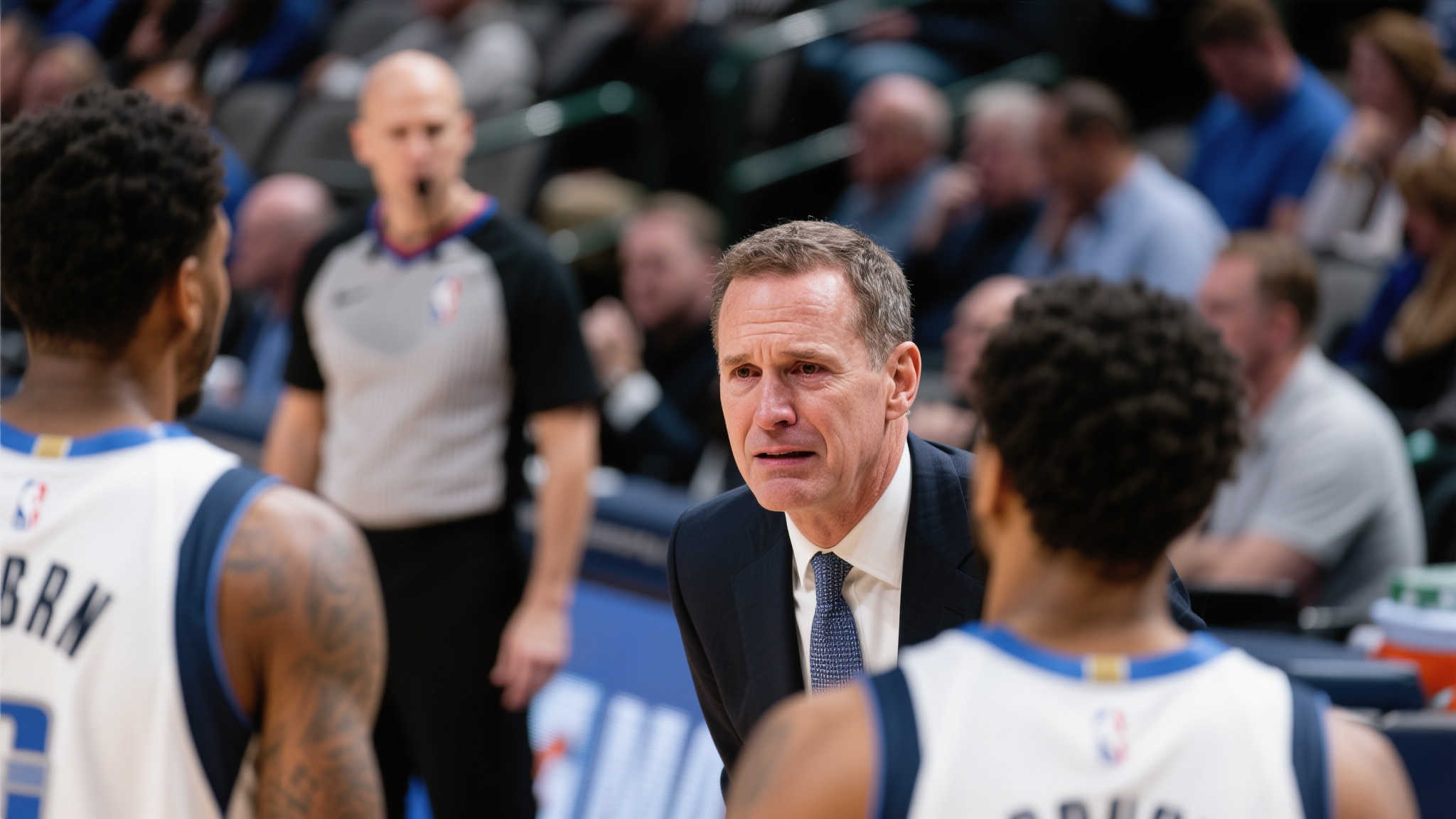 卡莱尔:哈利伯顿的经历让我们感到心痛,但他终将归来 作为主帅,里克·卡莱尔(Rick Carlisle